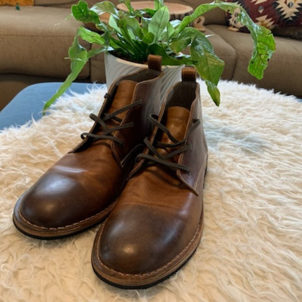 Andrew Marc Dorchester Chukka Boots - Men's Size 9.5